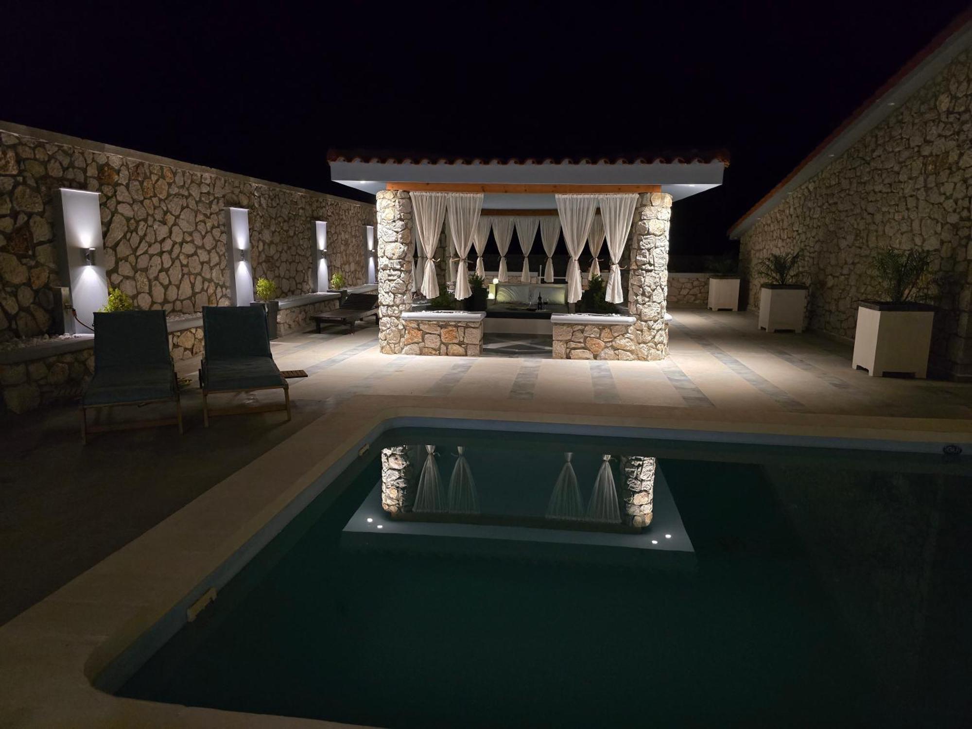 Aurelia Privat Pool
